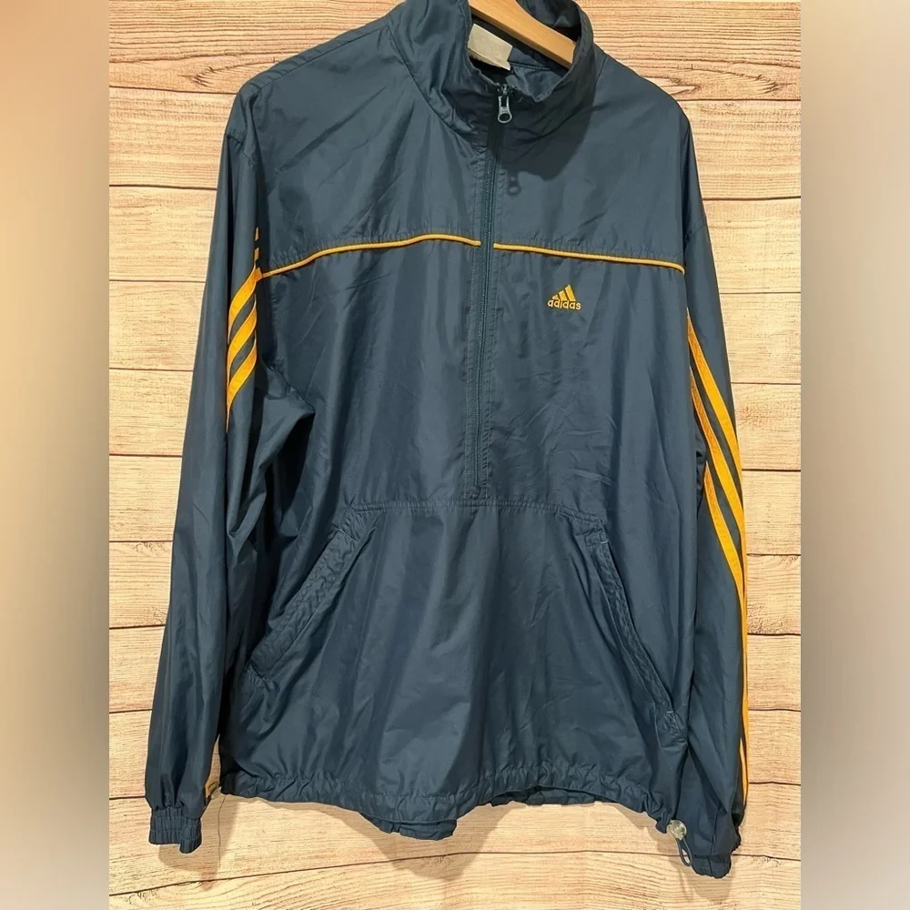 Adidas 1/2 zip Jacket size Large